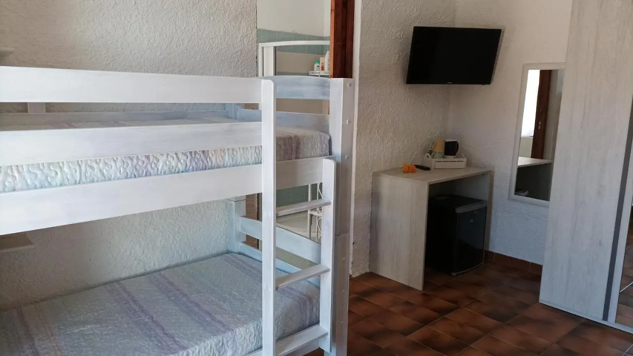 Nocleg ze śniadaniem Villa Majore Beb Con Piscina Privata Rena Majore